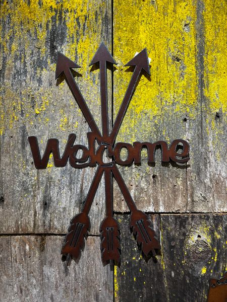 Arrow Welcome Sign