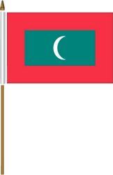 MALDIVES 4" X 6" INCHES MINI COUNTRY STICK FLAG BANNER ON A 10 INCHES PLASTIC POLE .. NEW AND IN A PACKAGE.