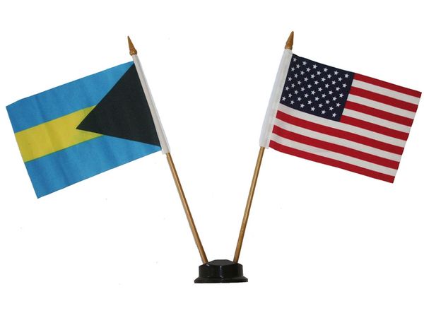 BAHAMAS & USA SMALL 4" X 6" INCHES MINI DOUBLE COUNTRY STICK FLAG BANNER ON A 10 INCHES PLASTIC POLE .. NEW AND IN A PACKAGE