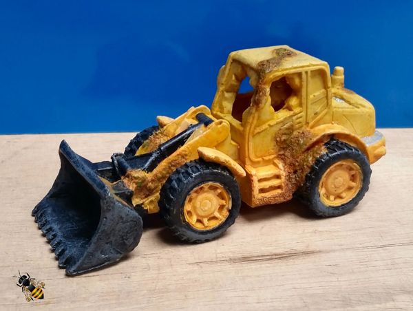 Aquarium Ornament Digger Loader Bulldozer Wreck Fish Tank