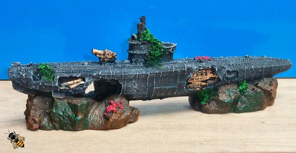 Submarine U Boat Rocks War Sub Wreck Ornament Aquarium Fish Tank