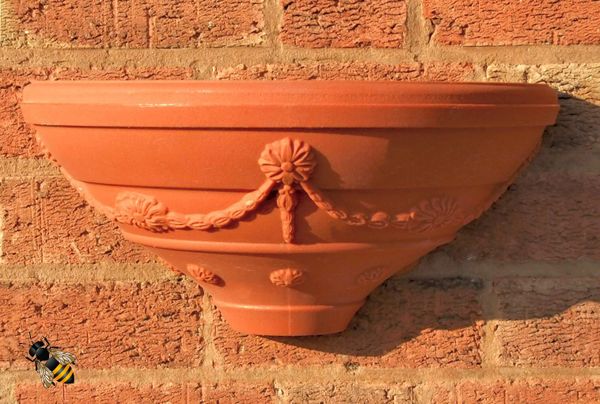 Garden Wall Planter Fence Trellis Patio Tub Basket Terracotta Colour
