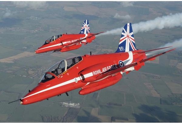 ITALERI 2747.....RED ARROWS HAWK T1A.......... celebrating 50 display seasons