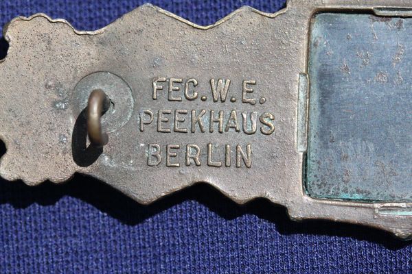 WWII German Close Combat Clasp; Bronze Grade - A.G.M.U.K. | WW2 German ...