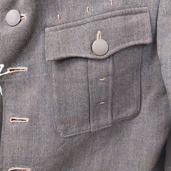 WW2 Uniform of a Hauptmann in Feldherrnhalle Panzergrenadier Division ...