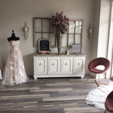 ivory and lace bridal boutique