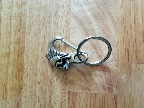 Stainless steel keyring with Indian Chief skull clasp