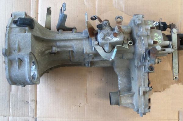 USED MITSUBISHI U42T 5 SPEED TRANSMISSION 4WD