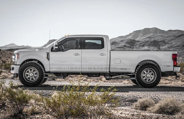 Any Level Lift Base System for 2017+ Ford F-350 In Any Other Body/Bed Configuration (Requires Custom Rear Driveshaft)