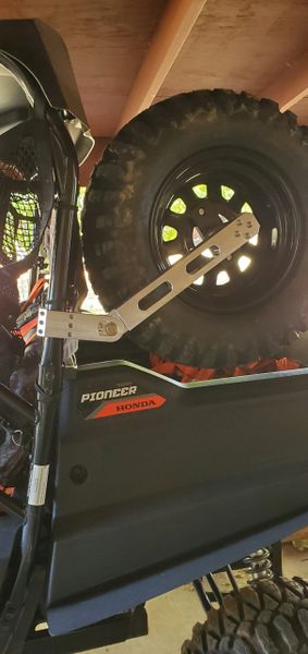 Honday 700-2 Tire Mount