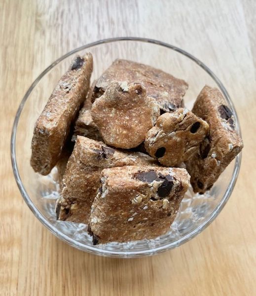 Oatmeal Carob Chip Cookies