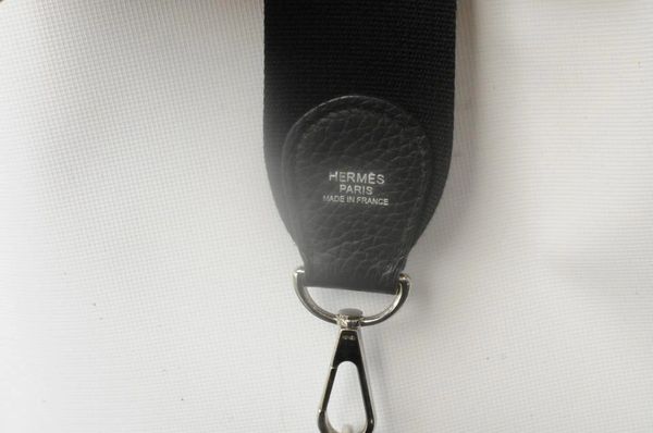 Hermès Evelyne 3 Tgm Entrupy Black Leather Shoulder Bag | UPSCALE ALLEY