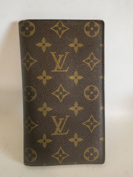 Louis Vuitton - Authenticated Wallet - Leather Gold for Women, Good Condition