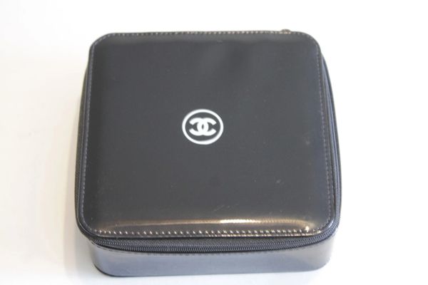 Chanel Ultra Connection Lift Black Patent Cosmetic Travel Case VI