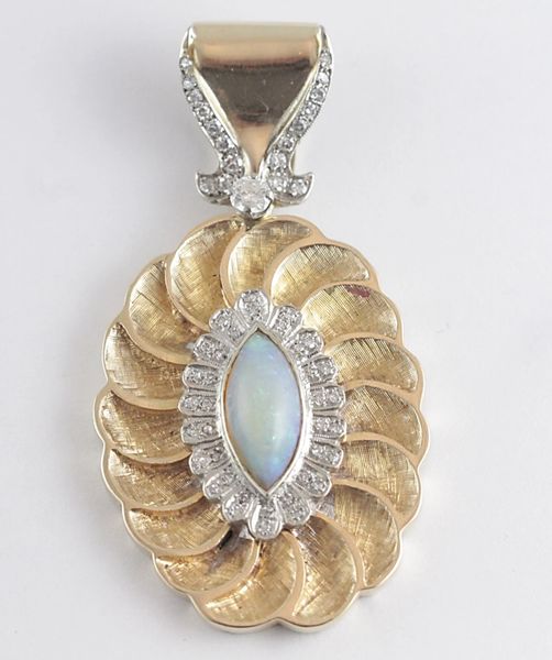 Opal & Diamond 14k Yellow Gold Large Necklace Pendant | ENTRUPY