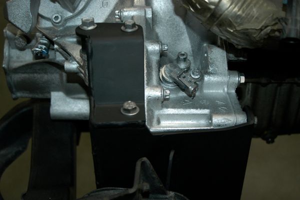 F23 trans Brackets with mounts right and left for engines with starter on the engine