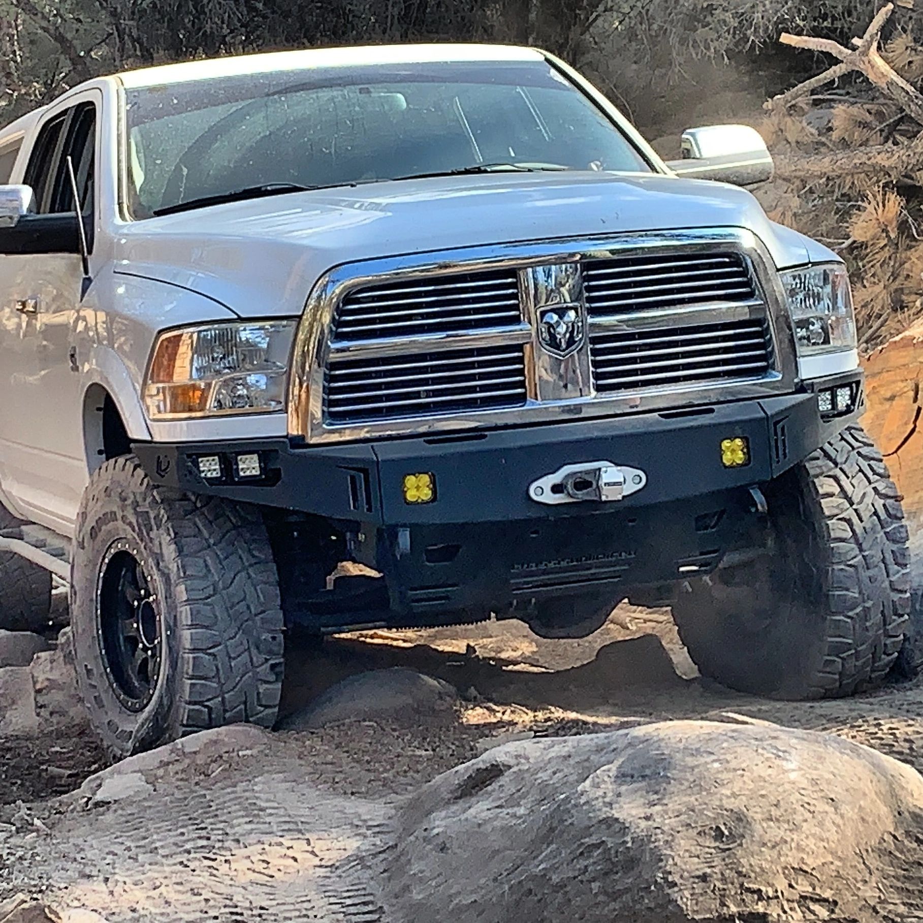 20102018 POWER WAGON RAM (HIGH CLEARANCE FRONT WINCH BUMPER) FFR