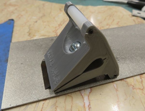 fixed blade broadhead sharpening guide (for single and double