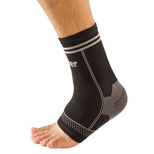 Mueller 4-Way Stretch Ankle