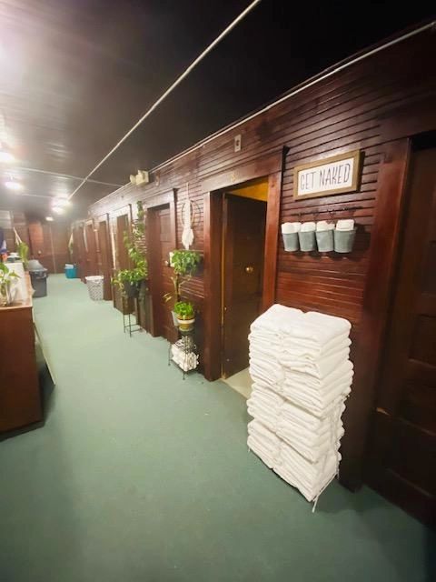 EZ STEAM CLUB - Steam Bath - Gardner, Massachusetts