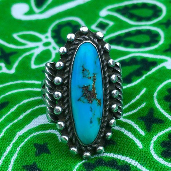 SOLD 1920s DOMED OVAL VIVID DEEP BLUE TURQUOISE PINKY RING WITH DOTS & TWISTED WIRE