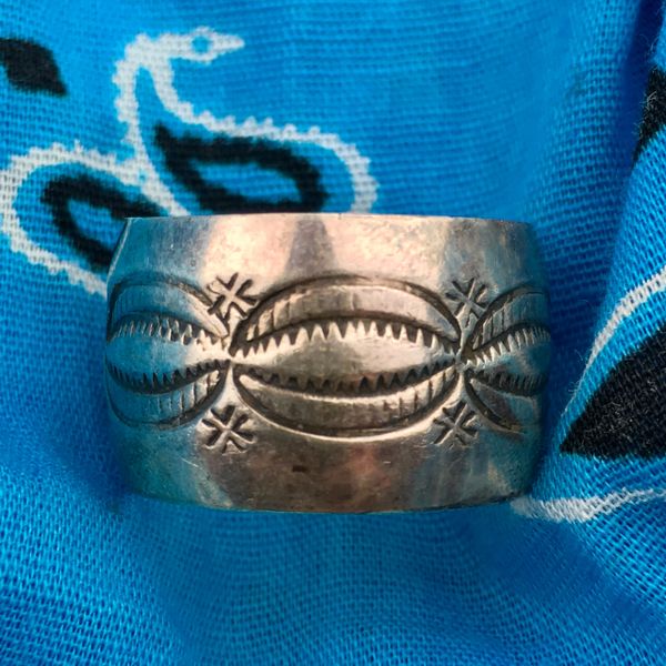 SOLD 1920s SILVER INGOT WIDE PEAKED STAMPED BAND RING