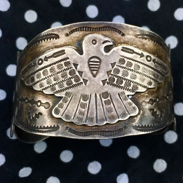 SOLD 1920s H.H. TAMMEN OF ALBUQUERQUE WIDE SILVER THUNDERBIRD & ARROWS STAMPED SMALL WRIST CUFF BRACELET