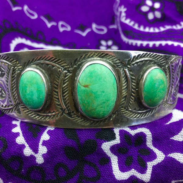 SOLD 1920s TRADINGPOST STERLING SILVER SNAKES WITH FANGS, WIGGLY ARROWS & FEATHER STAMPED 3 OVAL GREEN TURQUOISE STONE SMALL WRIST CUFF BRACELET