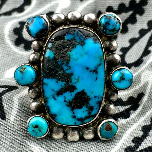 SOLD 1920s FINELY MADE DEEP VIVID BLUE BISBEE TURQUOISE 7 STONE INGOT SILVER RING.