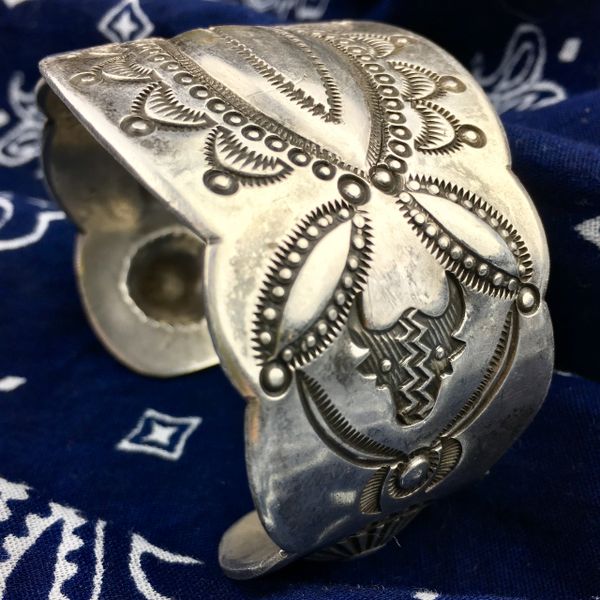 SOLD UNKNOWN AGE REPOUSSE’ CONCHO & BULL OR BUFFALO STAMPED INGOT SILVER LARGE WRIST CUFF BRACELET