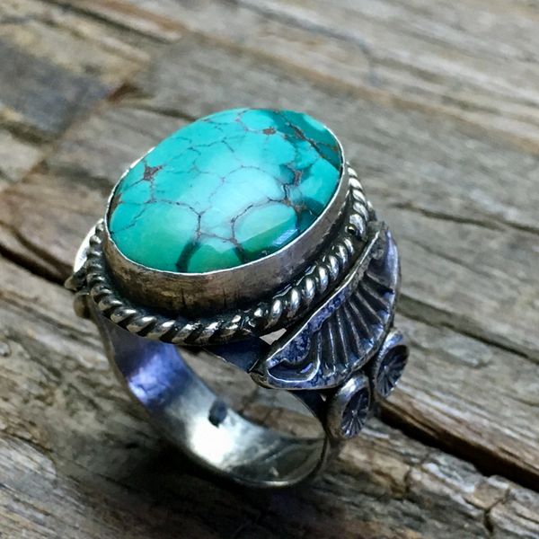 SOLD 1950s SPIDERWEB OVAL TURQUOISE STONE SIDE SHIELD & PEYOTE BUTTON INGOT SILVER RING