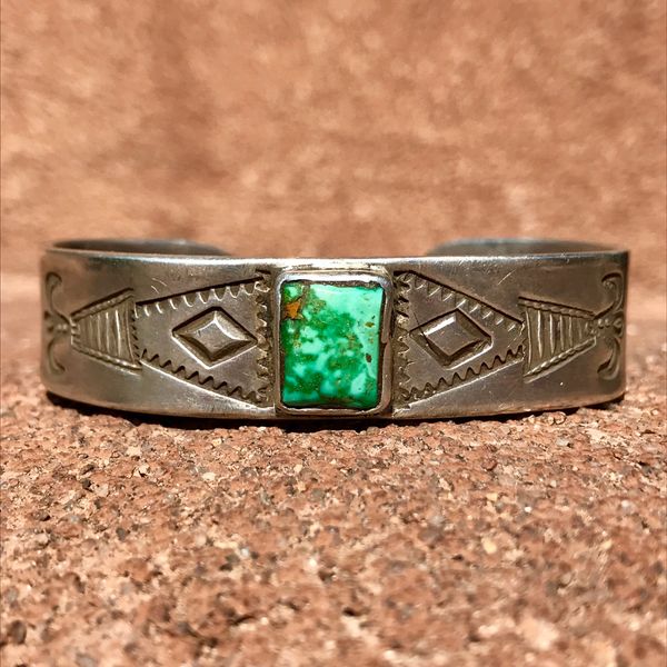 SOLD 1920s FLUER DE LIS PUEBLO STAMPED INGOT SILVER CUFF BRACELET WITH GREEN TURQUOISE 3 STONES