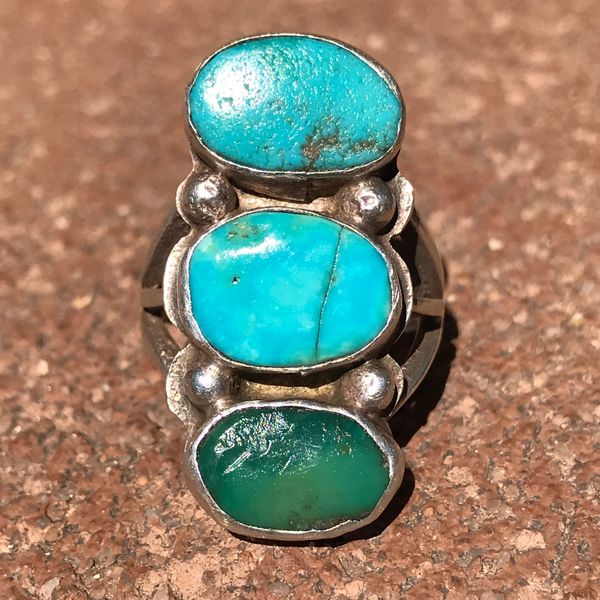 SOLD 1920s JUMBO STOPLIGHT STYLE INGOT SILVER RING WITH 2 BLUE AND 1 GREEN TURQUOISE OVAL STONES