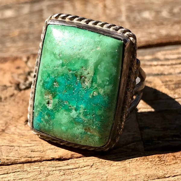 Modernist 1930s Natural Turquoise Stone Ring on Square Silver