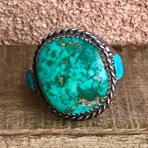 SOLD 1940s SIGNED 3 STONE SIDE STONED TURQUOISE SILVER RING