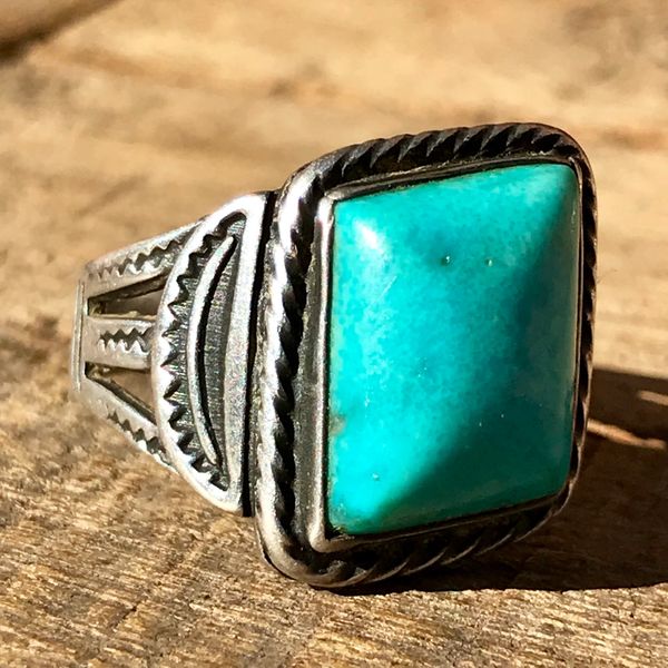 SOLD 1930s BEVELED RHOMBUS SHAPED BLUE TURQUOISE SILVER ARROWS & SIDE SHIELDS RING