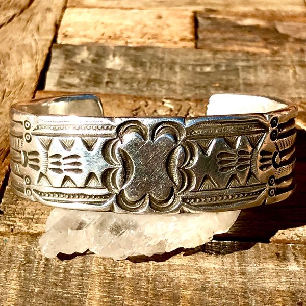 SOLD 1920s EXCEPTIONALLY RARE CHISELED, CARVED & HANDMADE STAMPED NAVAJO RUG STYLE CUFF BRACELET