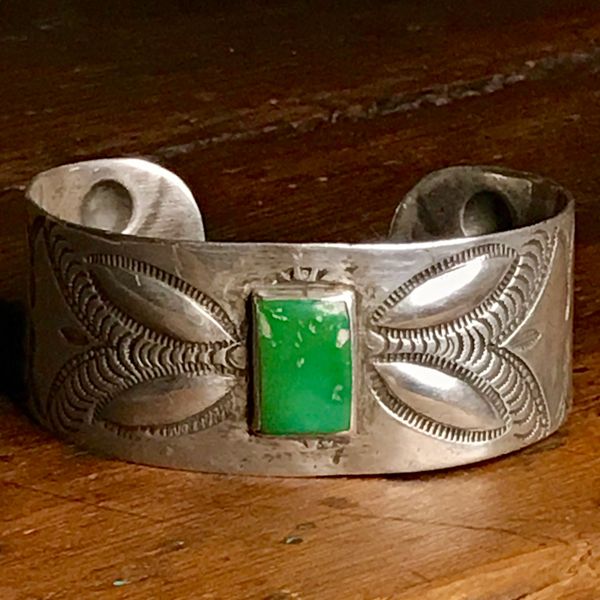 SOLD 1920s REPOUSSE’ PEYOTE BUTTON FEATHER STAMP GREEN TURQUOISE WIDE INGOT SILVER CUFF BRACELET