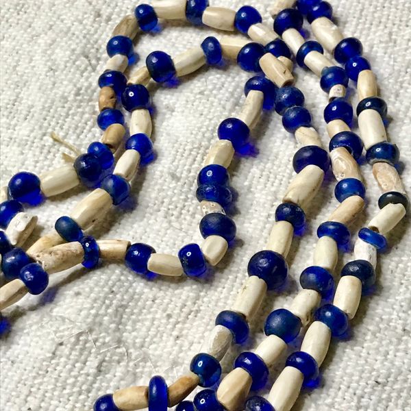 1700s CALIFORNIA HUPA INDIAN BONE & MADREL WOUND COBALT BLUE GLASS PADRE BEAD EXTRA LONG NECKLACE 52” LONG