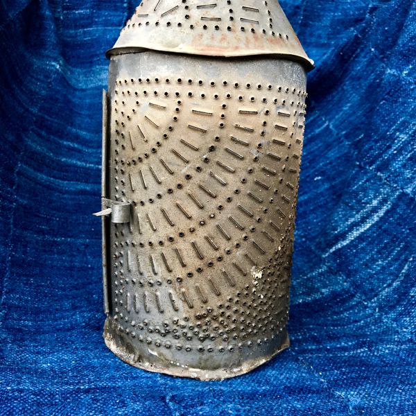 1700s REVOLUTIONARY WAR ERA AMERICAN PIERCED METAL TIN LANTERN