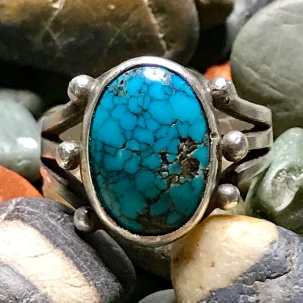 SOLD 1920s THICK INGOT SILVER SPIDERWEBBED PILOT MOUNTAIN OVAL TURQUOISE RING