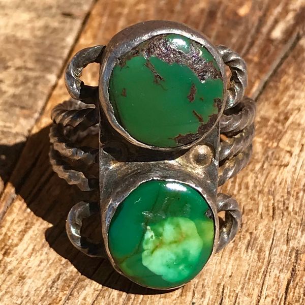 SOLD 1920s HAND PULLED & TWISTED INGOT SILVER WIRE 2 ROUND GREEN TURQUOISE RING