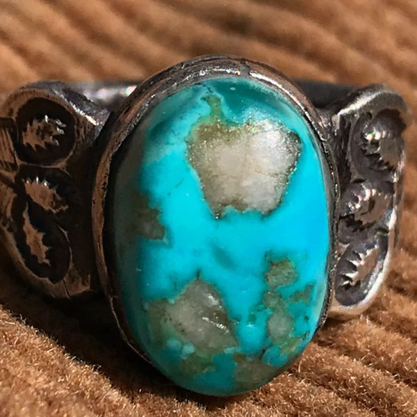 SOLD 1890s SANDCAST STAMPED SILVER BAND QUARTZ CRYSTAL INCLUSIONS BLUE & GREEN TALL OVAL STONE RING