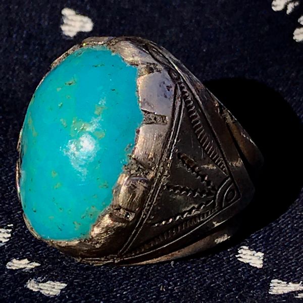 SOLD 1950s NEON BLUE WITH YELLOW FLECKS PERSIAN DOMED OVAL BIG HEAVY HUGE TALL MENS TURQUOISE SILVER STAMPED SIDE SHIELDS RING