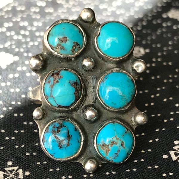 SOLD 1910s SILVER 6 ROUND BLUE TURQUOISE STONE ZUNI CLUSTER FINGER LONG RING