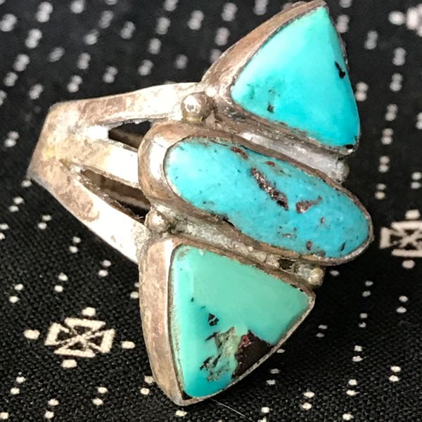 SOLD 1930s INGOT SILVER LIGHT BLUE TURQUOISE STOPLIGHT STYLE RING