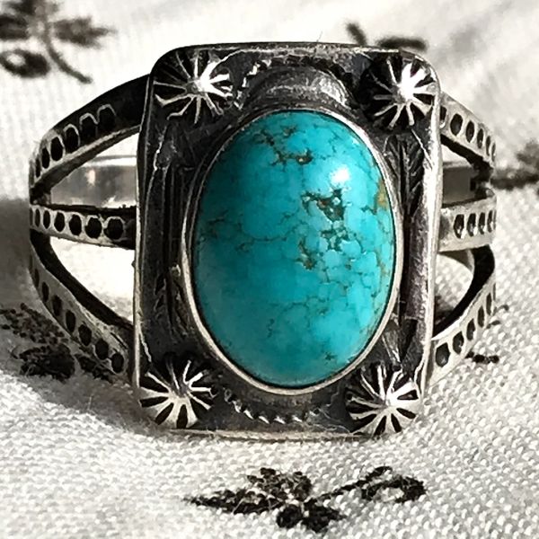 SOLD 1930s PEYOTE BUTTON TRADING POST FRED HARVEY ERA OVAL BLUE TURQUOISE SMALL SILVER RING