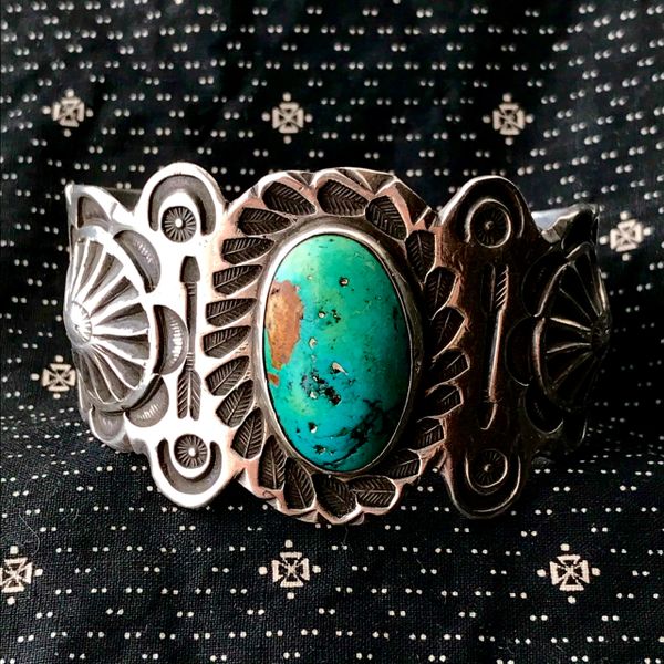 SOLD 1920’s RARE REPOUSSE’ PEYOTE BUTTON OVAL BLUE GREEN INFOT SILVER BIG WIDE HEAVY MENS CUFF BRACELET
