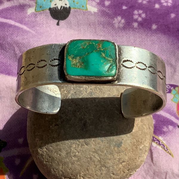 SOLD 1900s WIDE SILVER INGOT DARK GREEN CERILLOS SQUARE TURQUOISE NAVAJO EARLY STAMPED CUFF BRACELET