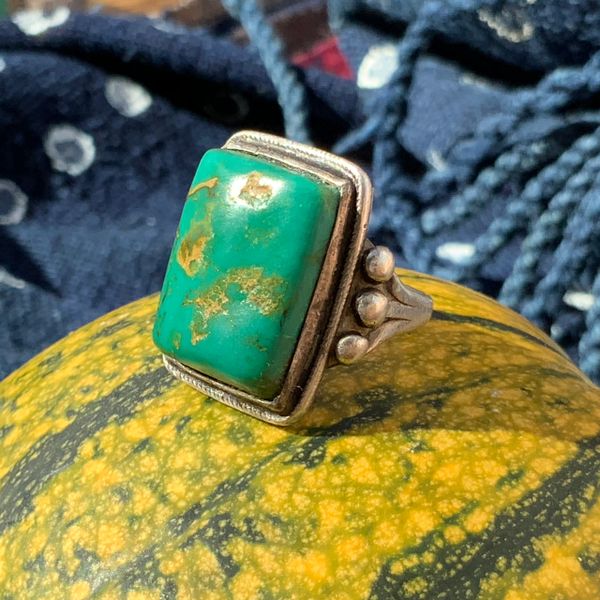 SOLD 1930s GREEN BEVELED CERILLOS HAND POLISHED RECTANGLE TURQUOISE SILVER